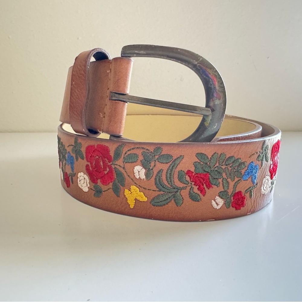 Floral Embroidered Tan Belt
